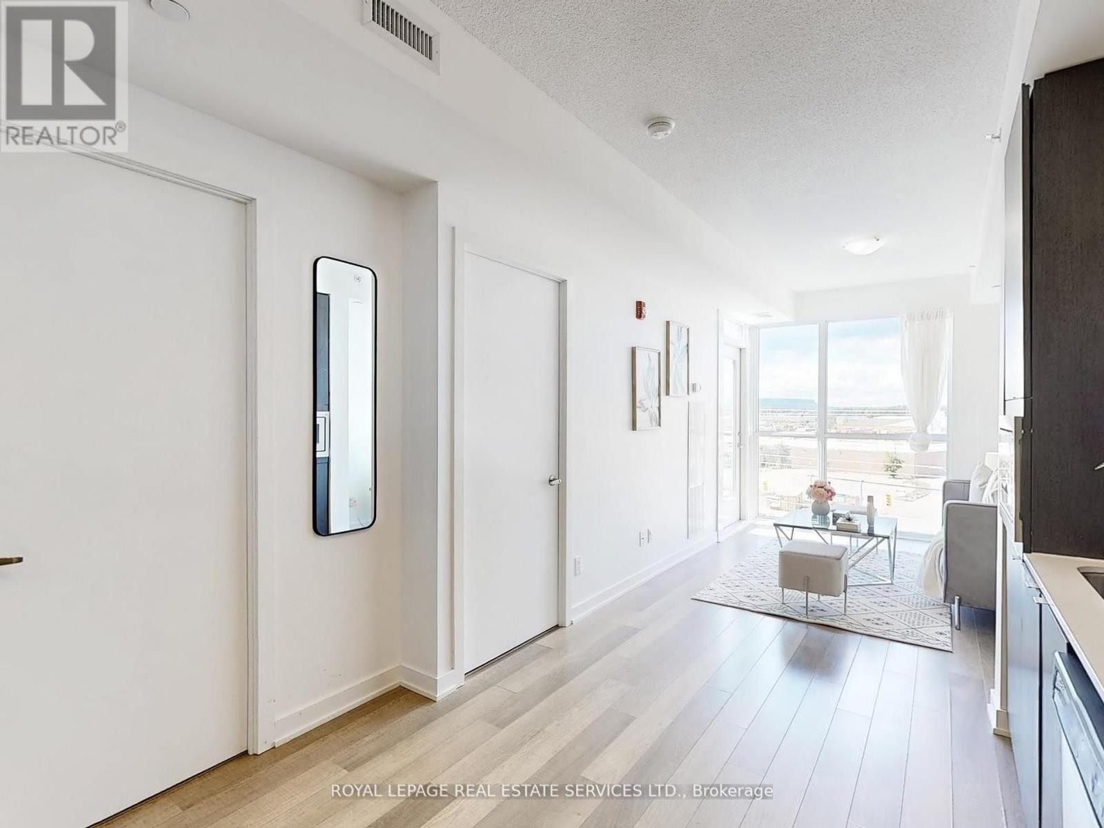 












625A - 5230 DUNDAS STREET

,
Burlington (Orchard),




Ontario
L7L0J5

