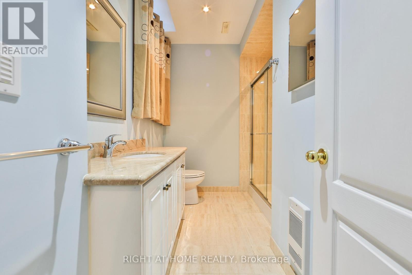 












2435 VALLEY FOREST WAY

,
Oakville (RO River Oaks),




Ontario
L6H6W9

