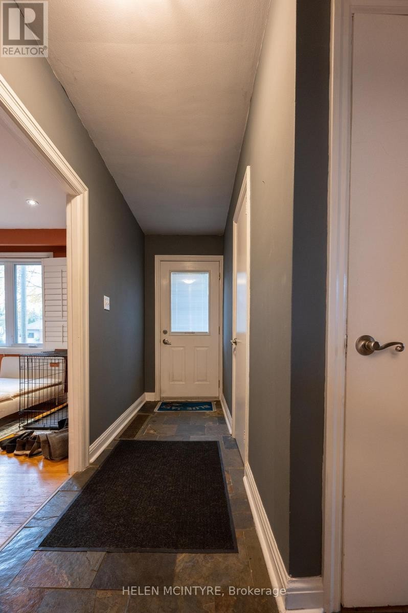 












34 DUNNING CRESCENT

,
Toronto (Alderwood),




Ontario
M8W4S8


