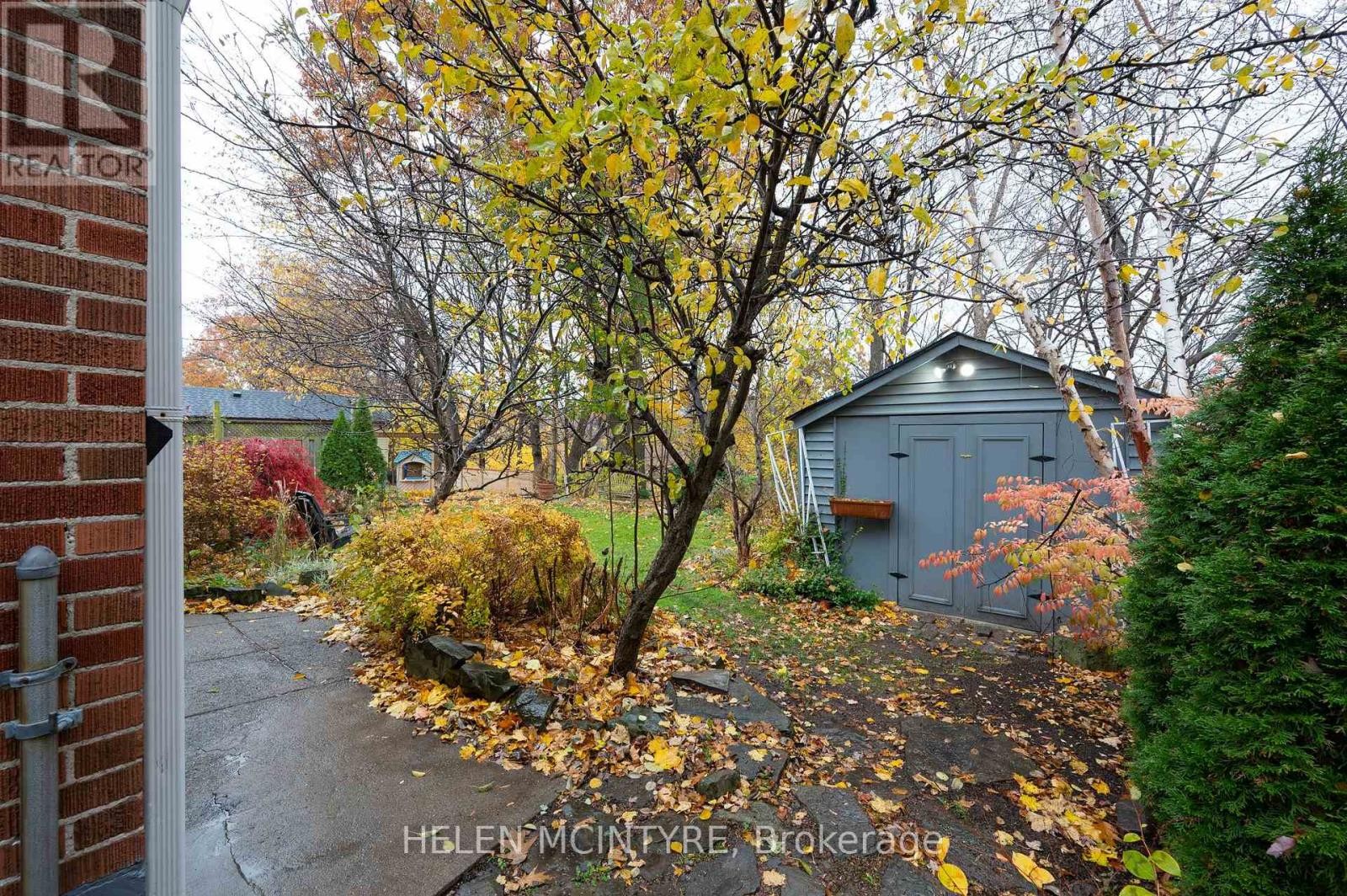 












34 DUNNING CRESCENT

,
Toronto (Alderwood),




Ontario
M8W4S8

