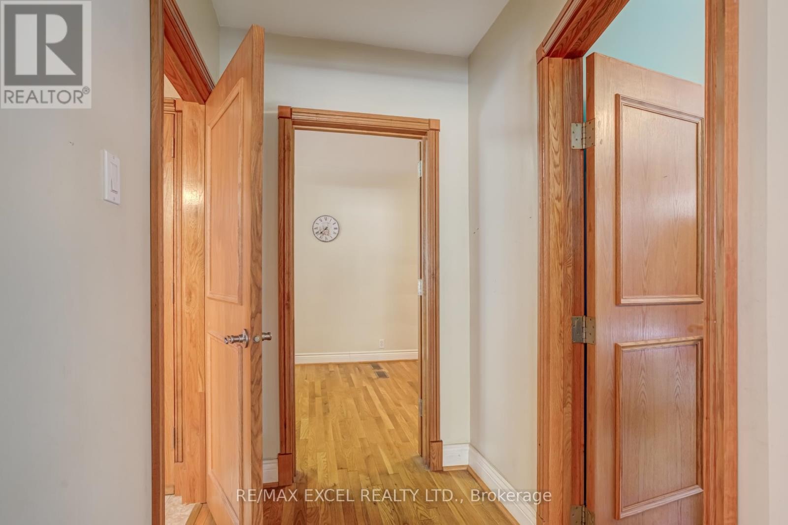 












45 STANMILLS ROAD

,
Toronto (Islington-City Centre West),




Ontario
M8Z1Y1

