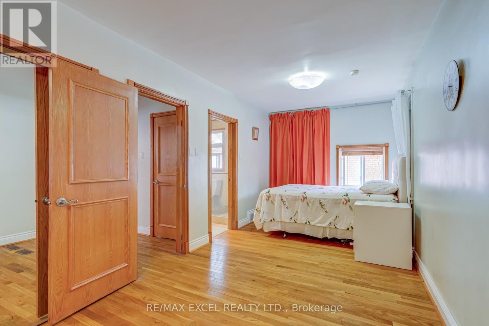 












45 STANMILLS ROAD

,
Toronto (Islington-City Centre West),




Ontario
M8Z1Y1

