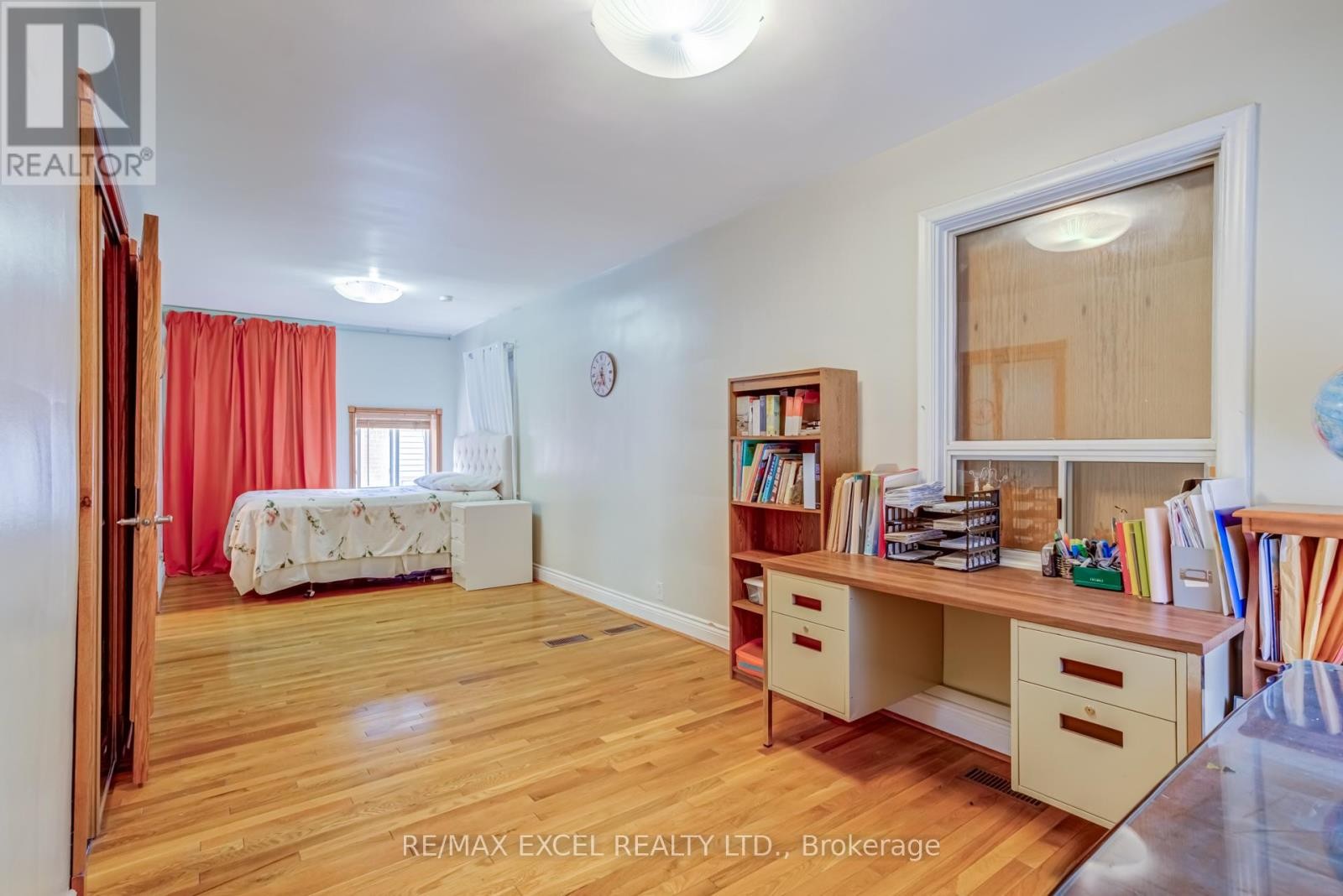 












45 STANMILLS ROAD

,
Toronto (Islington-City Centre West),




Ontario
M8Z1Y1


