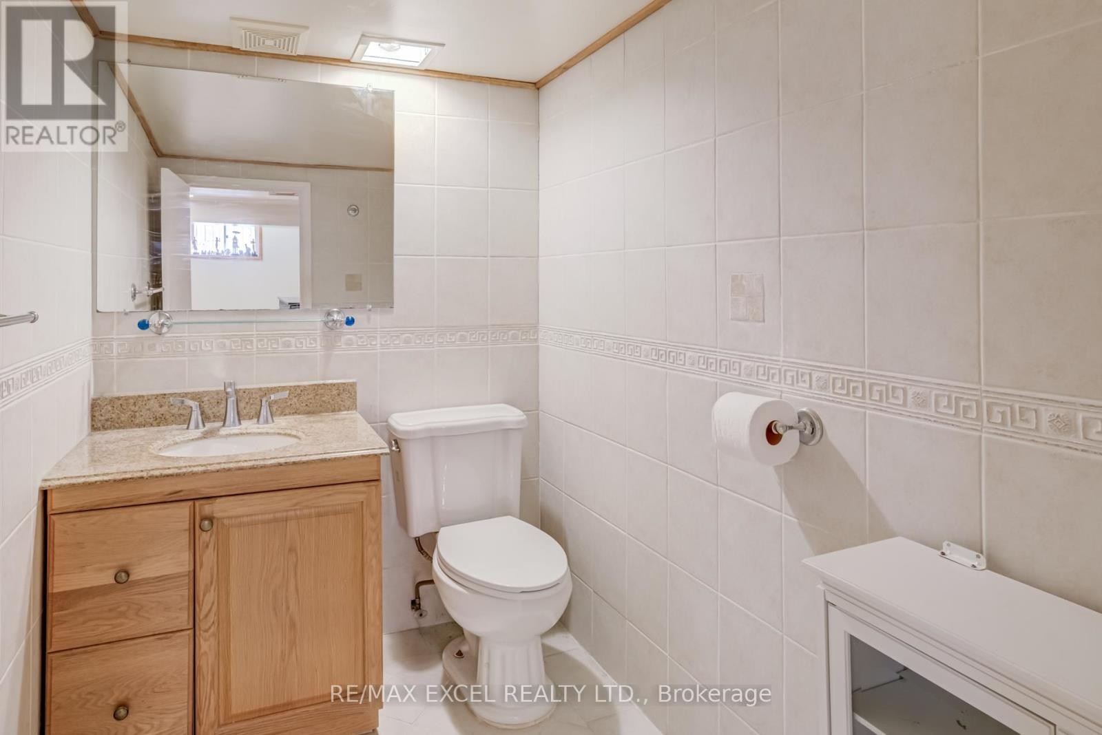 












45 STANMILLS ROAD

,
Toronto (Islington-City Centre West),




Ontario
M8Z1Y1

