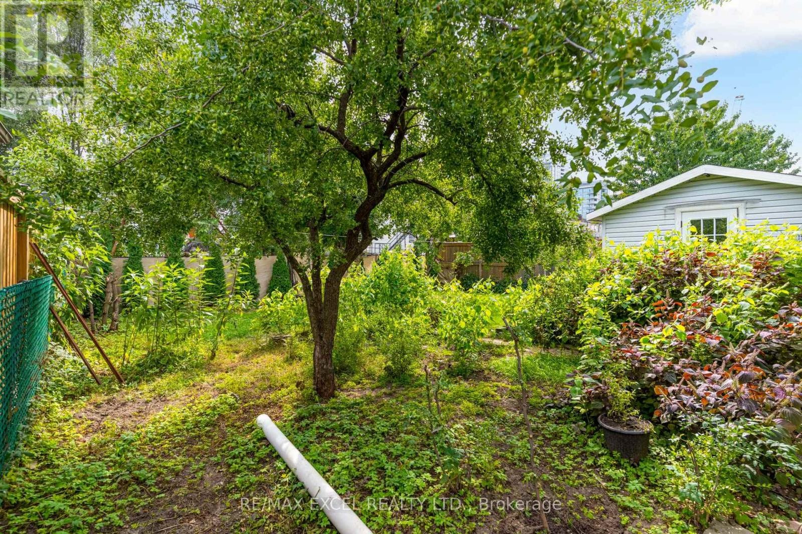 












45 STANMILLS ROAD

,
Toronto (Islington-City Centre West),




Ontario
M8Z1Y1

