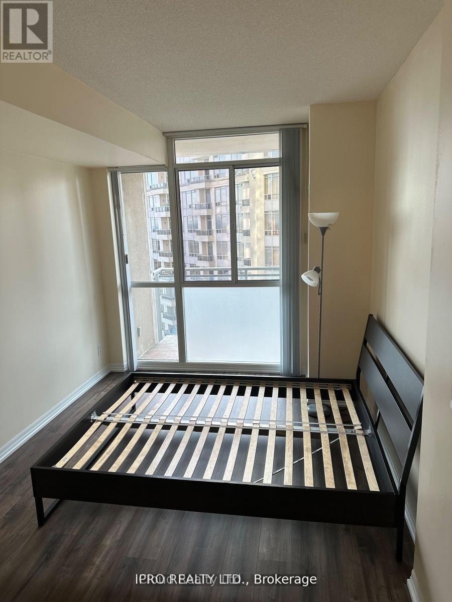 












2710 - 225 WEBB DRIVE

,
Mississauga (City Centre),




Ontario
L5B4P2

