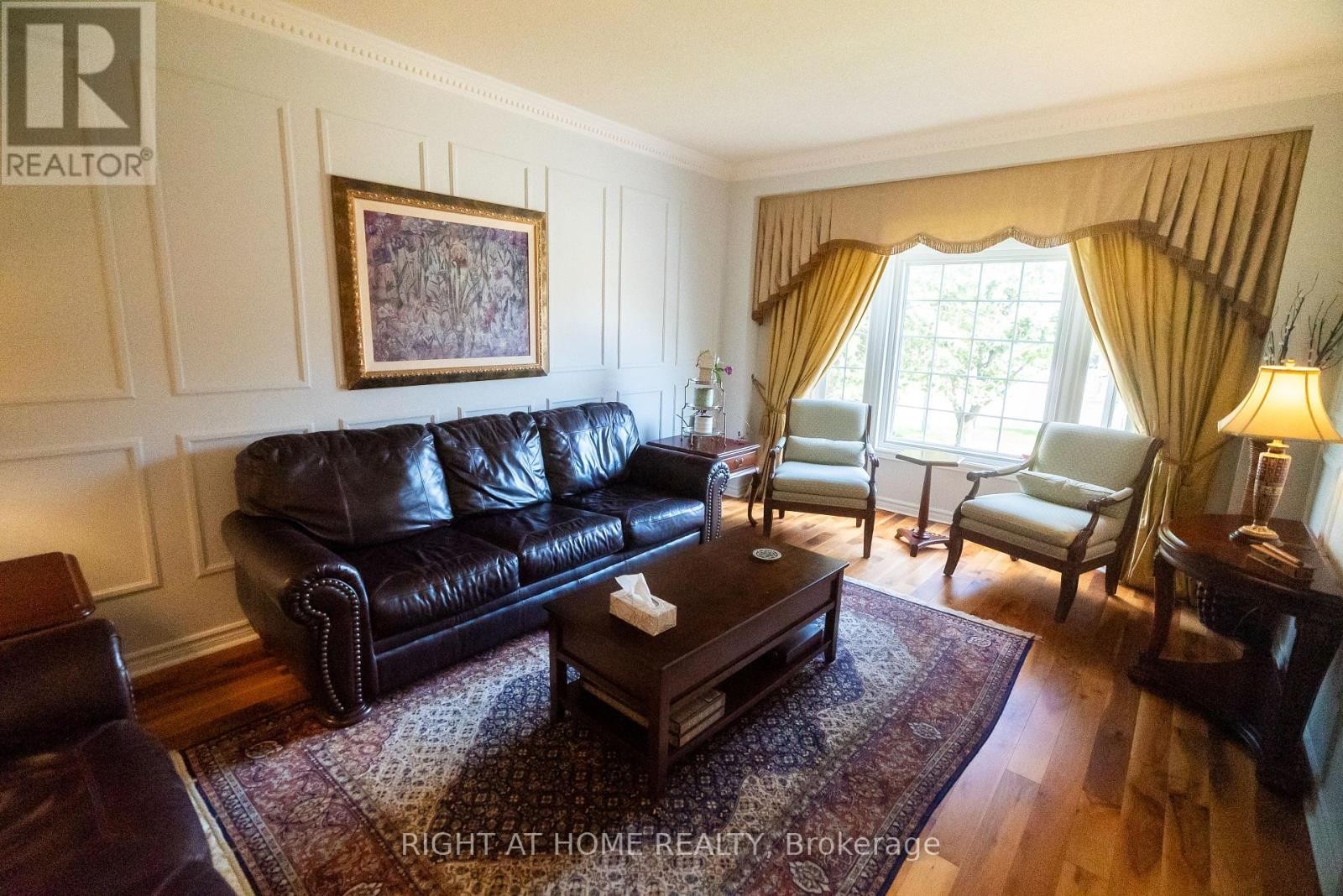 












2427 ERIN CENTRE BOULEVARD

,
Mississauga (Central Erin Mills),




Ontario
L5M5B3

