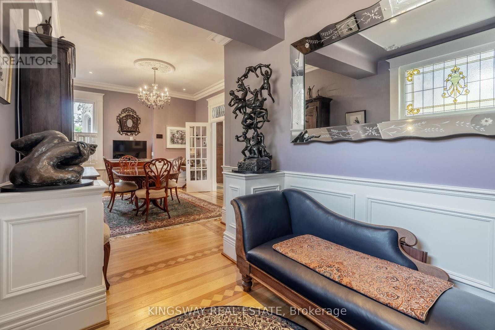 












166 HIGH PARK AVENUE

,
Toronto (High Park North),




Ontario
M6P2S4

