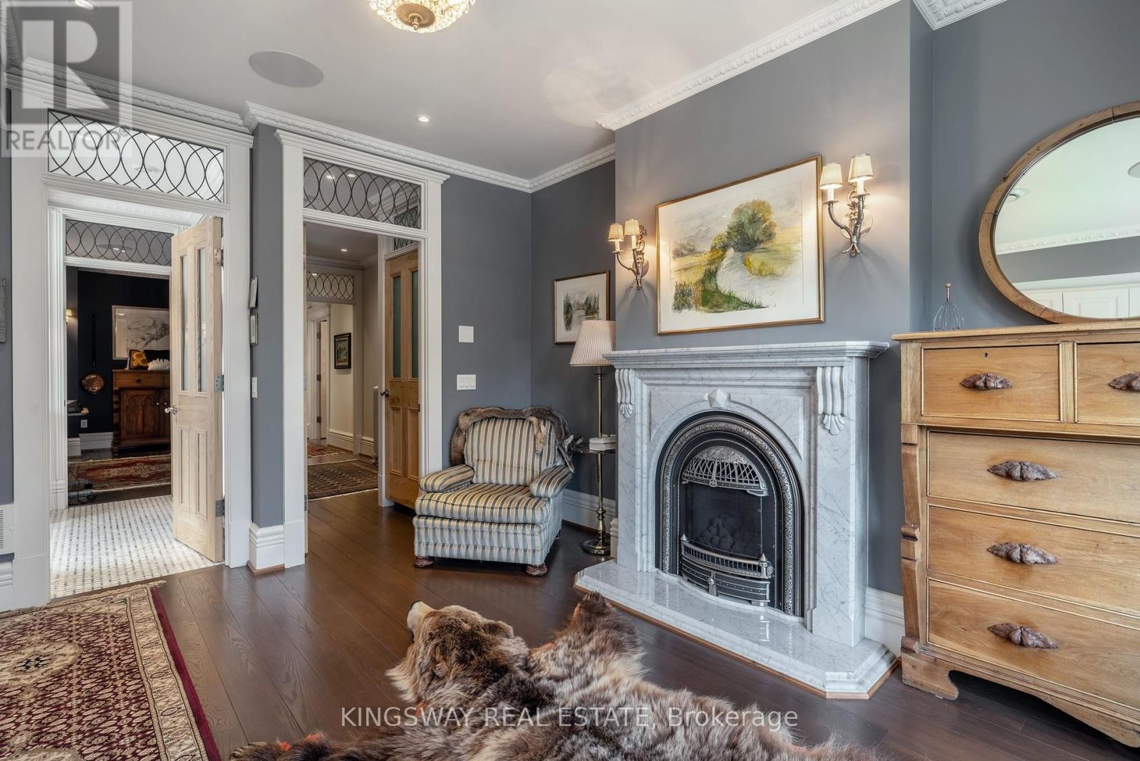 












166 HIGH PARK AVENUE

,
Toronto (High Park North),




Ontario
M6P2S4

