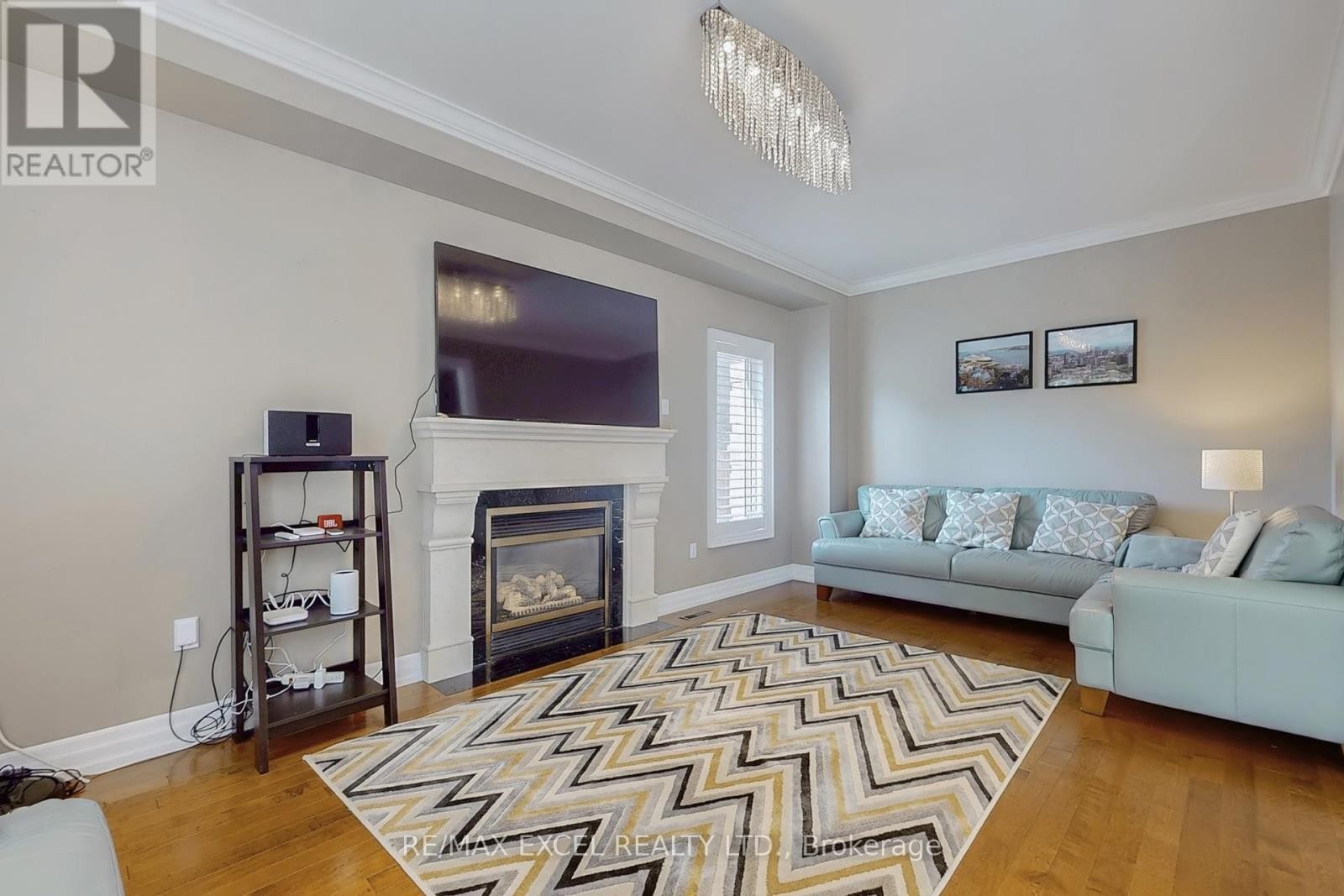 












5368 VAIL COURT

,
Mississauga (Central Erin Mills),




Ontario
L5M6G9

