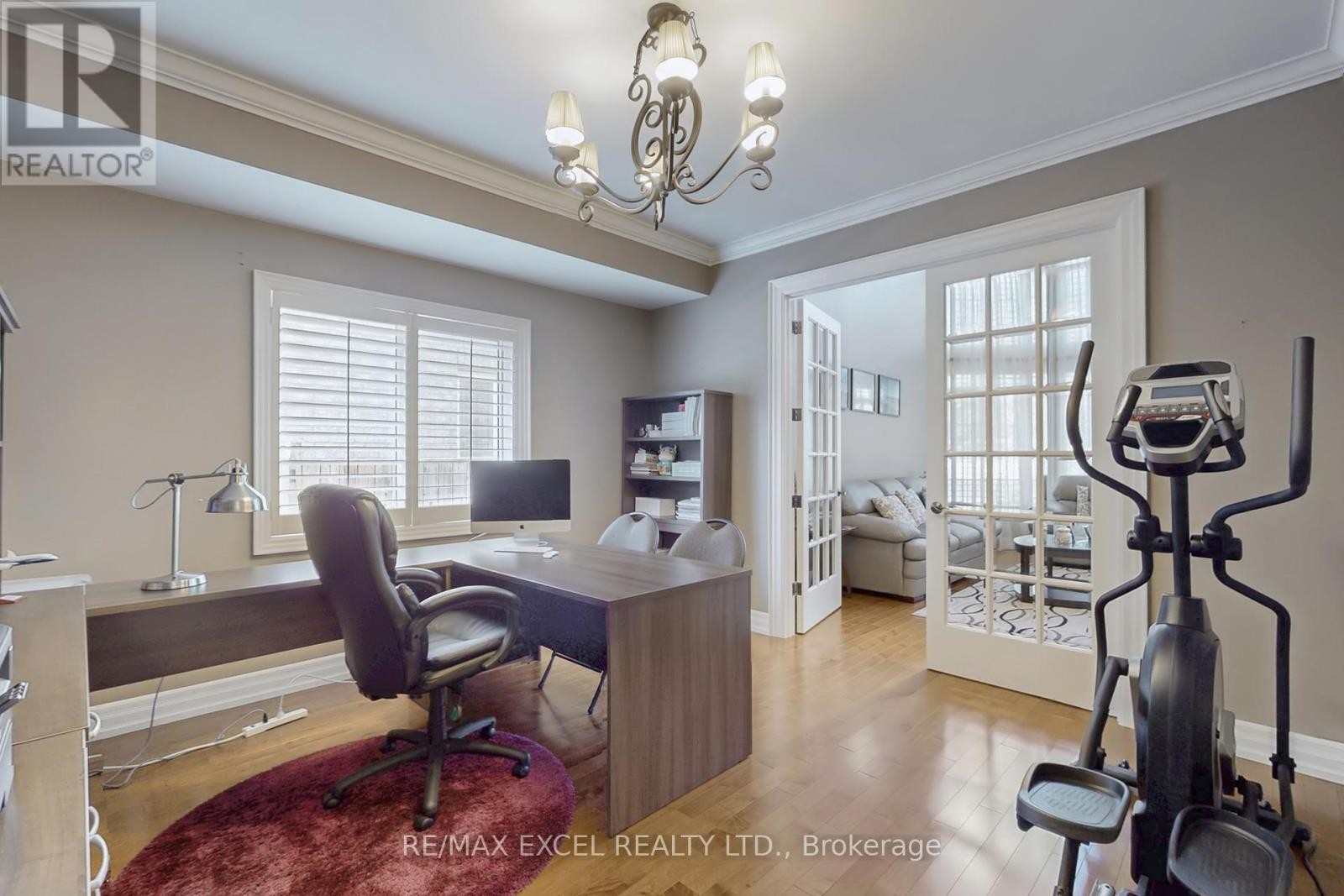 












5368 VAIL COURT

,
Mississauga (Central Erin Mills),




Ontario
L5M6G9


