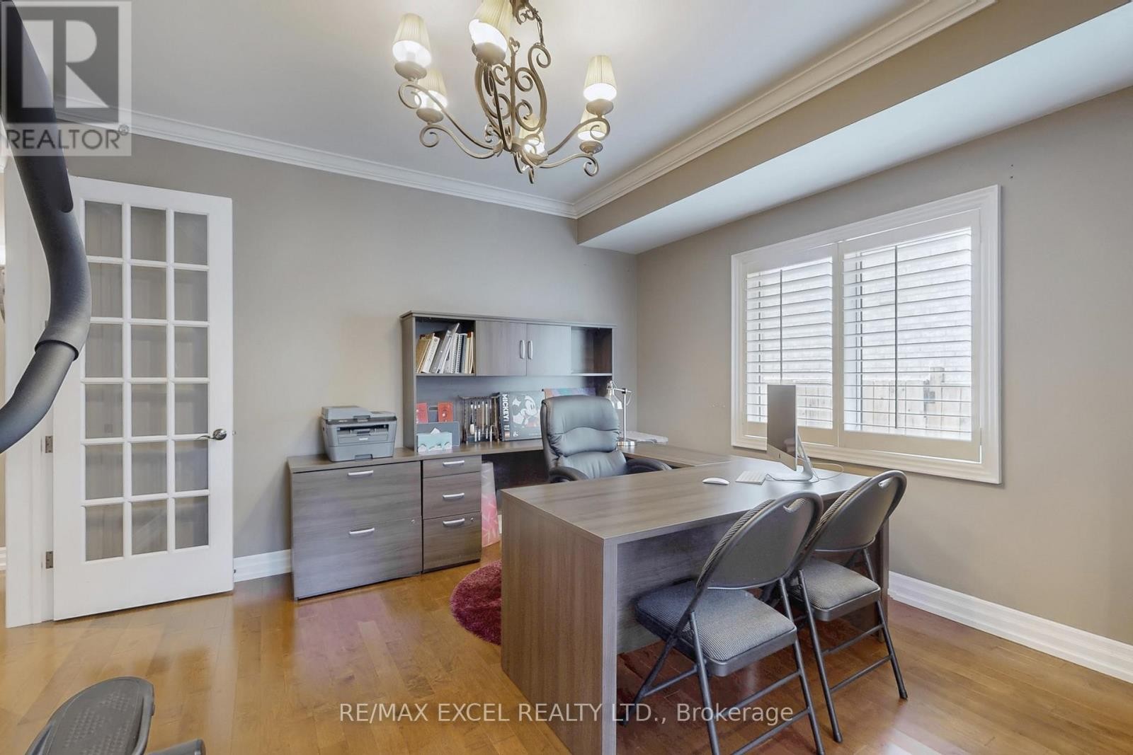












5368 VAIL COURT

,
Mississauga (Central Erin Mills),




Ontario
L5M6G9

