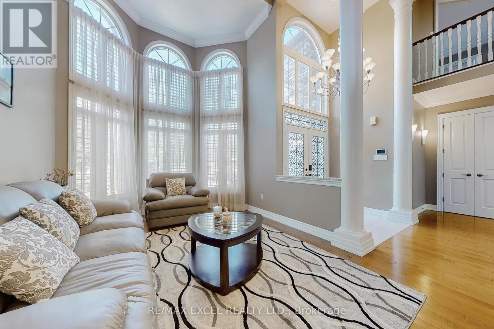 












5368 VAIL COURT

,
Mississauga (Central Erin Mills),




Ontario
L5M6G9

