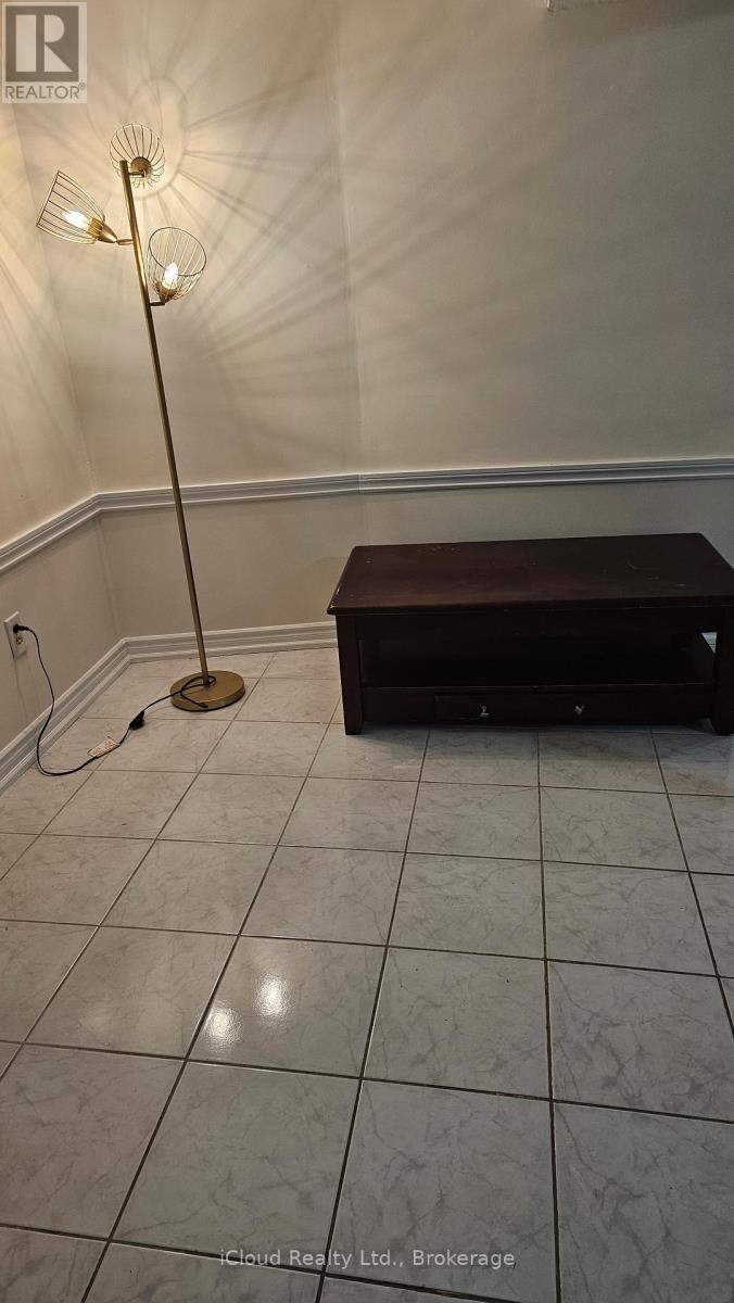 












BSMNT - 71 GRASSINGTON CRESCENT

,
Brampton (Northgate),




Ontario
L6S1Z5

