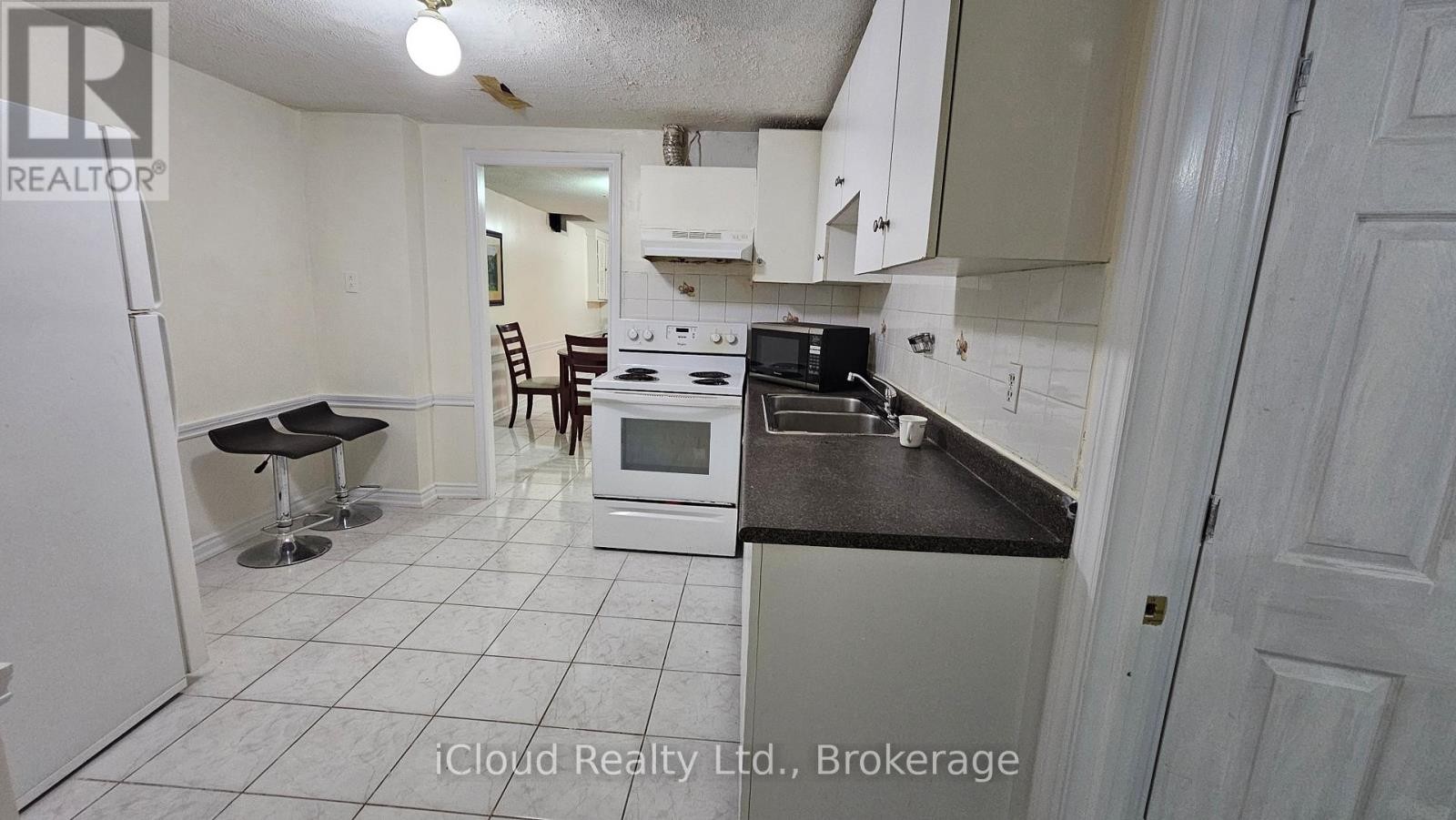 












BSMNT - 71 GRASSINGTON CRESCENT

,
Brampton (Northgate),




Ontario
L6S1Z5

