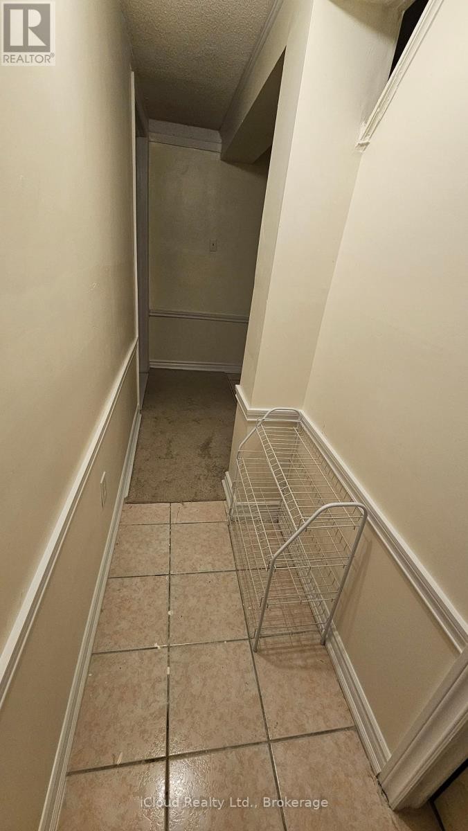 












BSMNT - 71 GRASSINGTON CRESCENT

,
Brampton (Northgate),




Ontario
L6S1Z5

