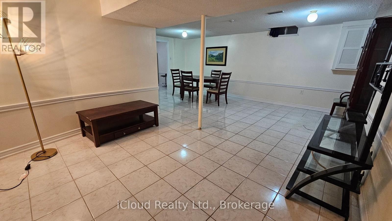 












BSMNT - 71 GRASSINGTON CRESCENT

,
Brampton (Northgate),




Ontario
L6S1Z5

