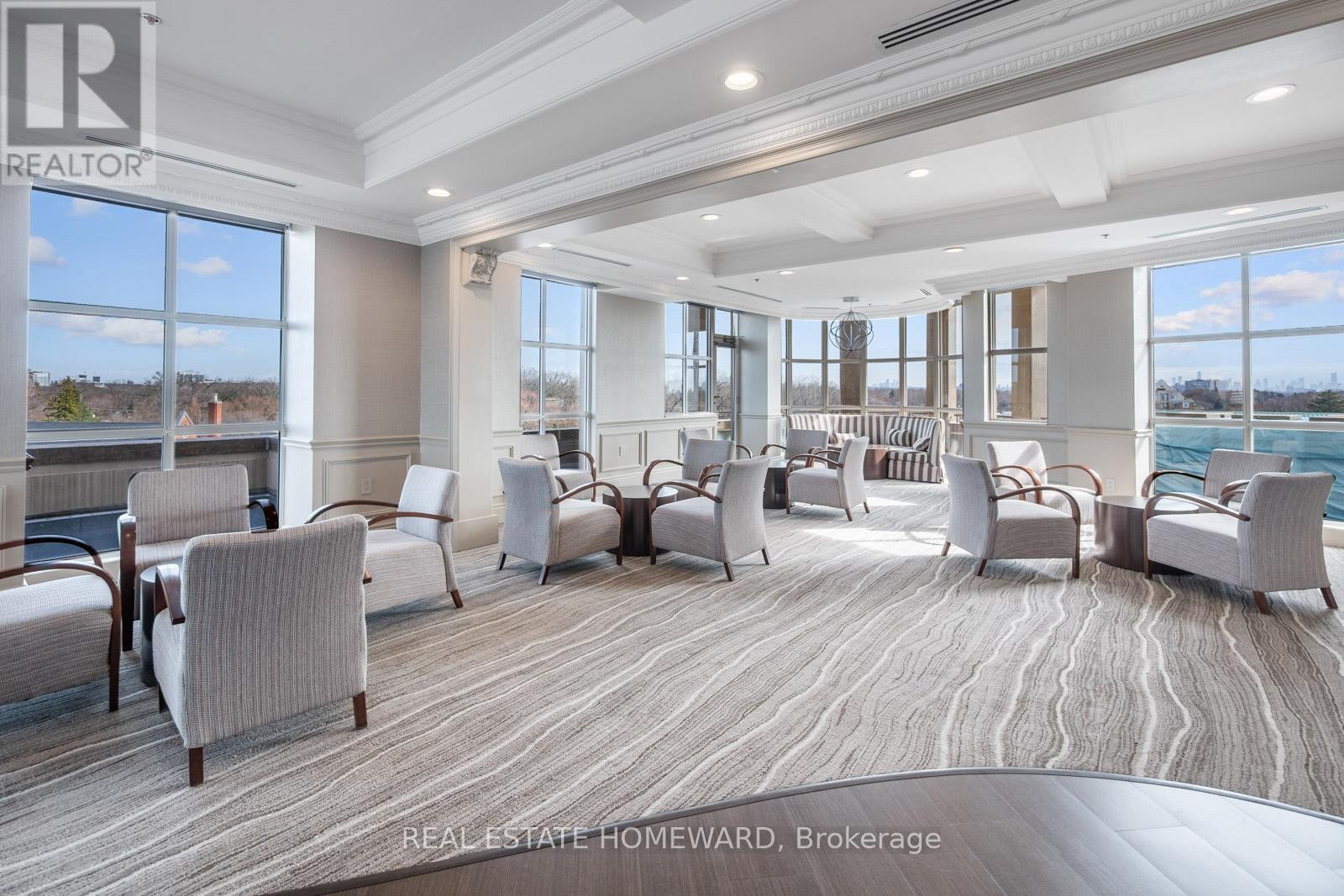 












312 - 3085 BLOOR STREET W

,
Toronto (Stonegate-Queensway),




Ontario
M8X1C9

