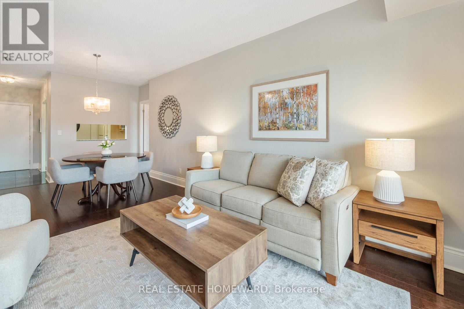 












312 - 3085 BLOOR STREET W

,
Toronto (Stonegate-Queensway),




Ontario
M8X1C9

