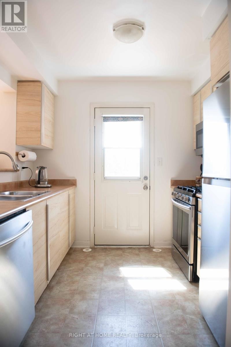 












1159 MCDOWELL CRESCENT

,
Milton (BE Beaty),




Ontario
L9T6R6

