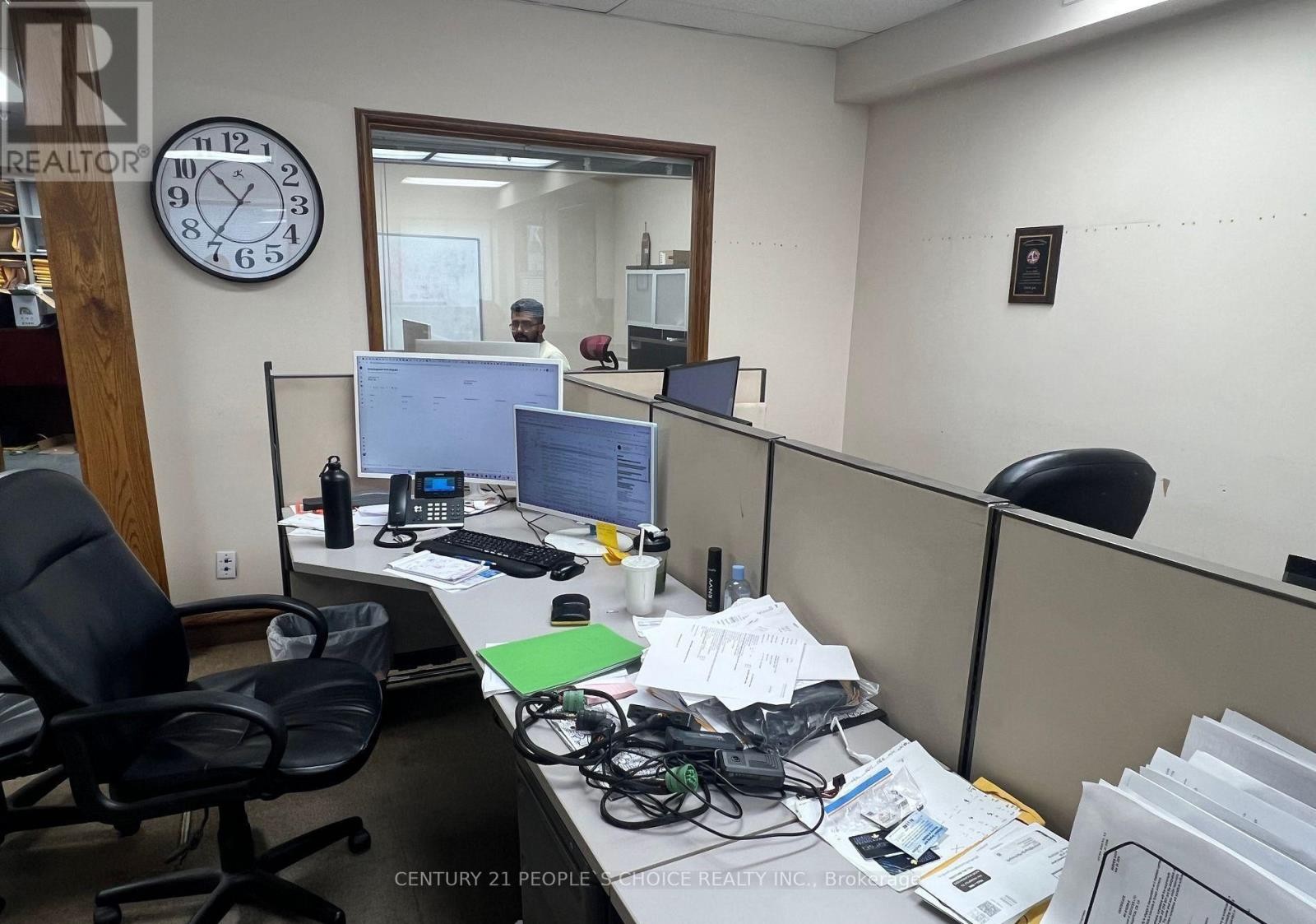 












3 - 139 DEVON ROAD

,
Brampton (Gore Industrial South),




Ontario
L6T5L8

