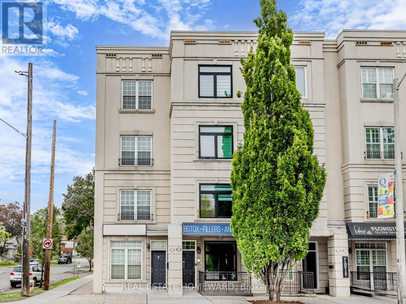 












964A THE QUEENSWAY

,
Toronto (Stonegate-Queensway),




Ontario
M8Z1P5

