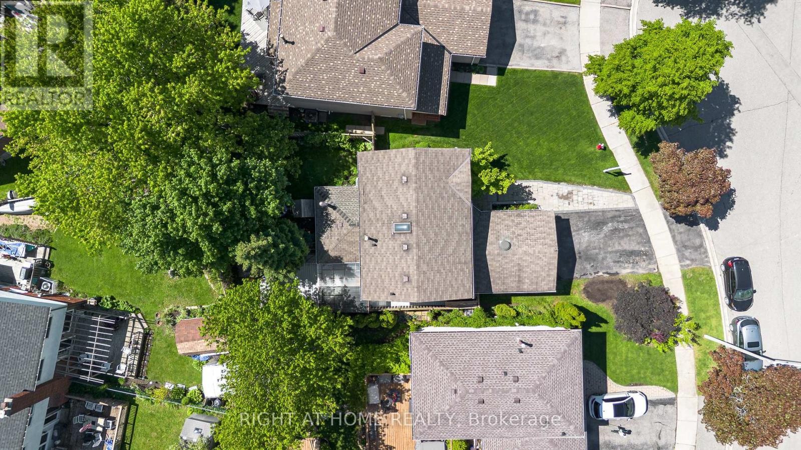 












6829 MARKWOOD PLACE

,
Mississauga (Meadowvale),




Ontario
L5N4K7

