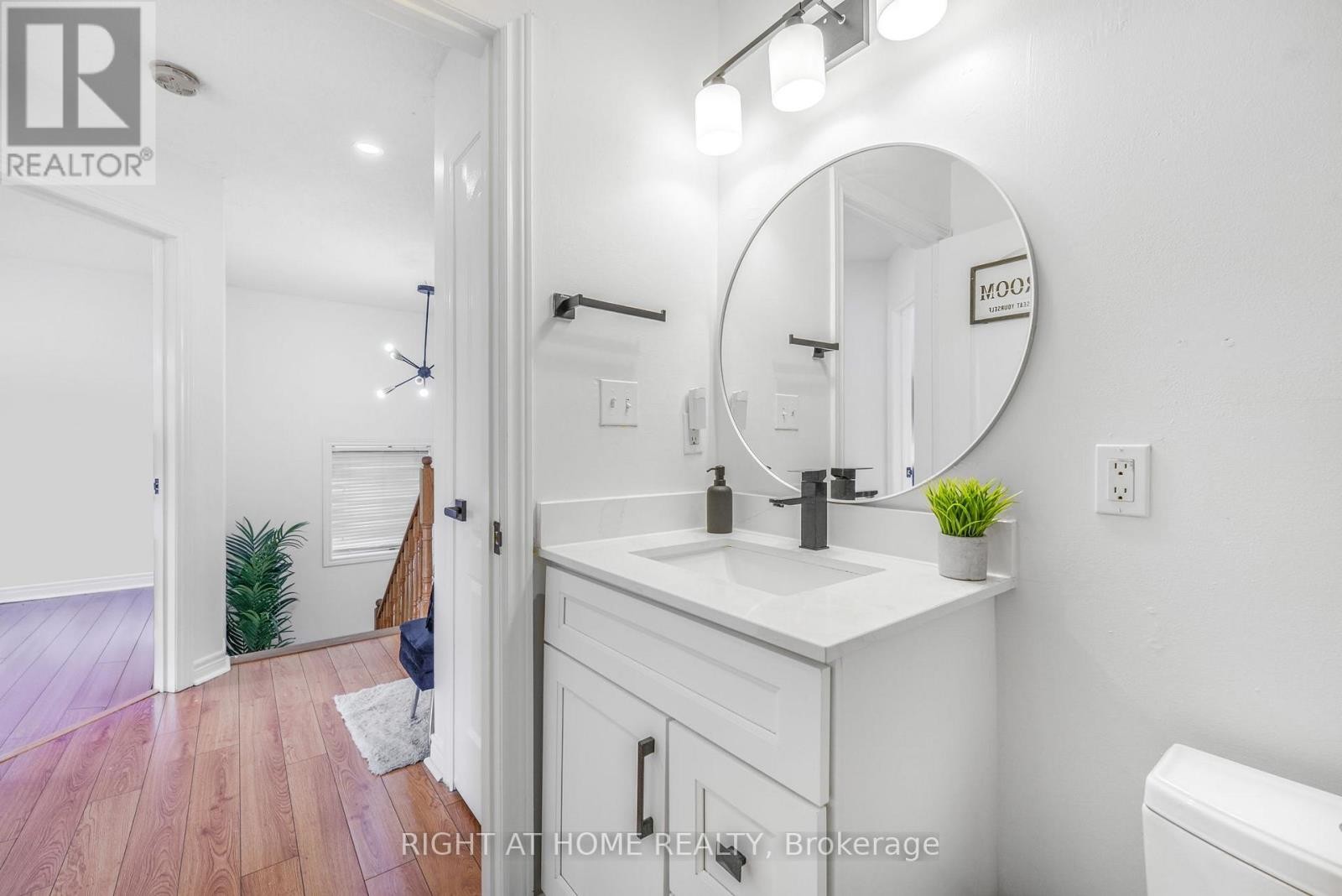 












5651 PATRON COVE E

,
Mississauga (Churchill Meadows),




Ontario
L5M7G4

