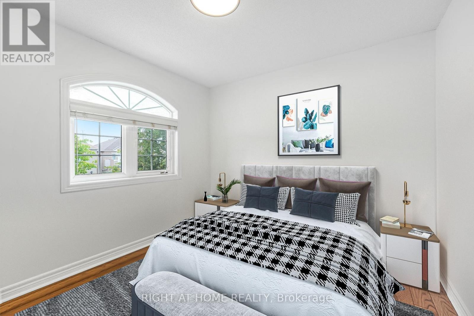 












5651 PATRON COVE E

,
Mississauga (Churchill Meadows),




Ontario
L5M7G4

