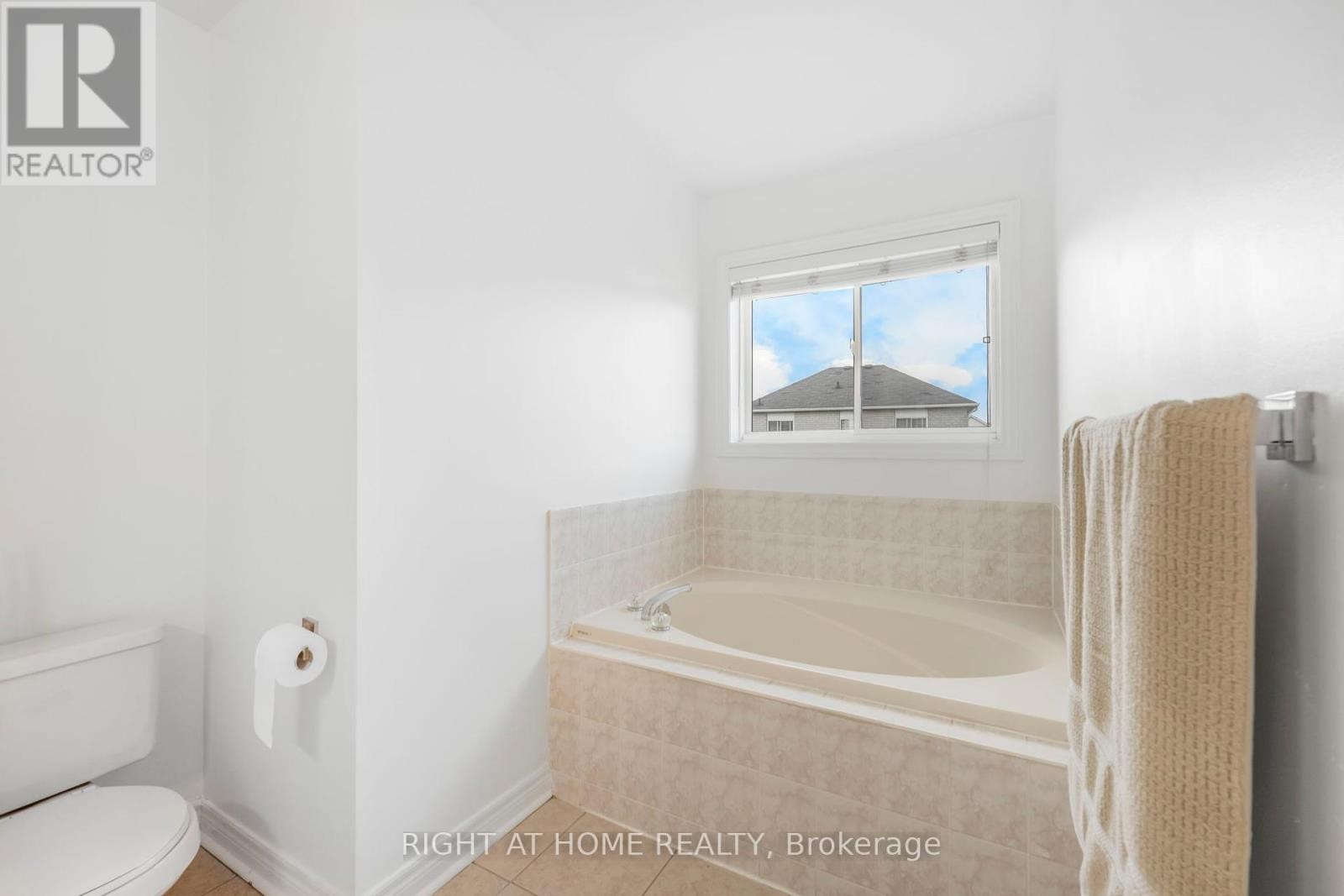 












5651 PATRON COVE E

,
Mississauga (Churchill Meadows),




Ontario
L5M7G4

