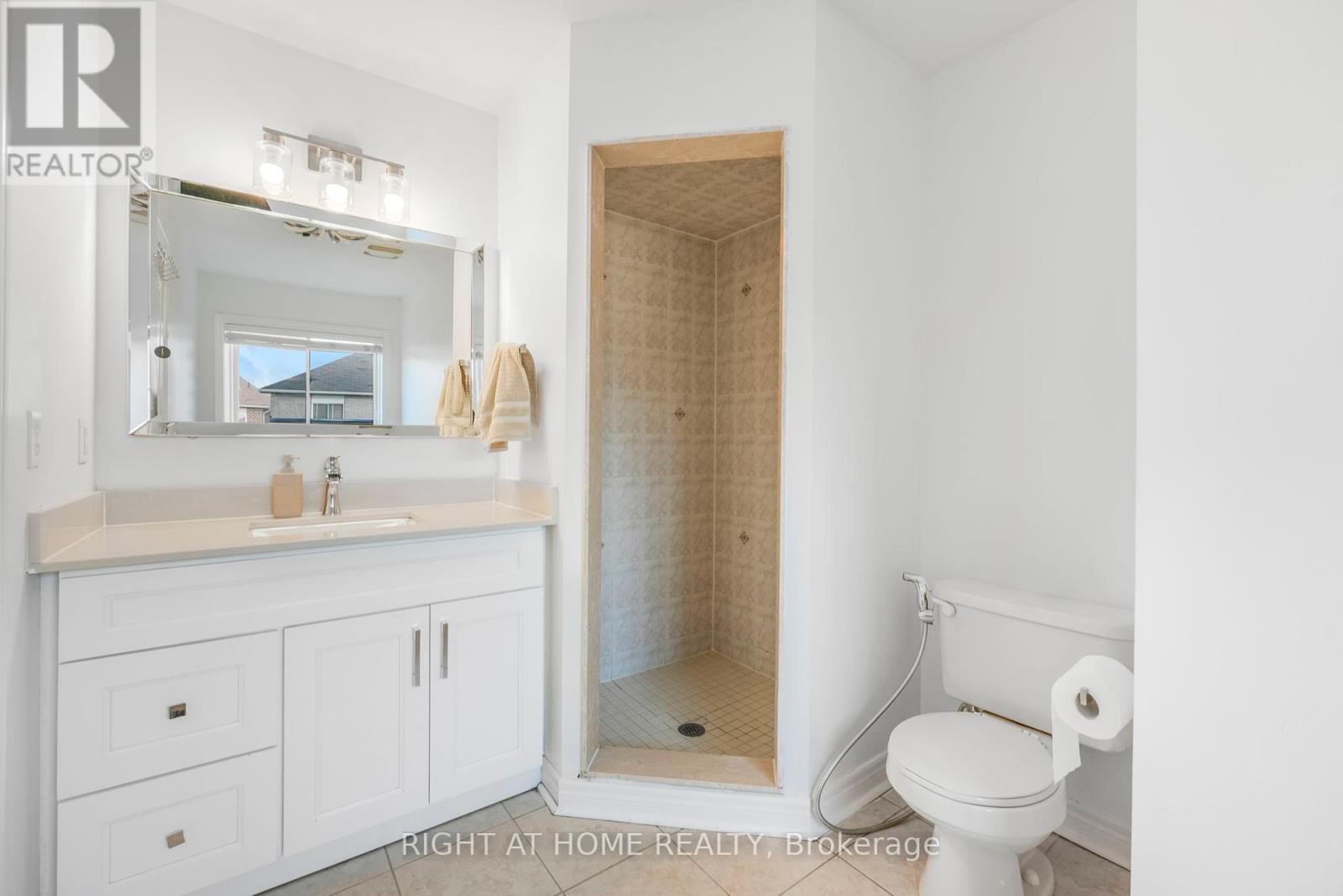 












5651 PATRON COVE E

,
Mississauga (Churchill Meadows),




Ontario
L5M7G4

