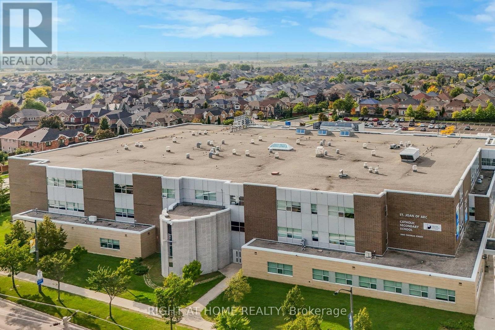 












5651 PATRON COVE E

,
Mississauga (Churchill Meadows),




Ontario
L5M7G4

