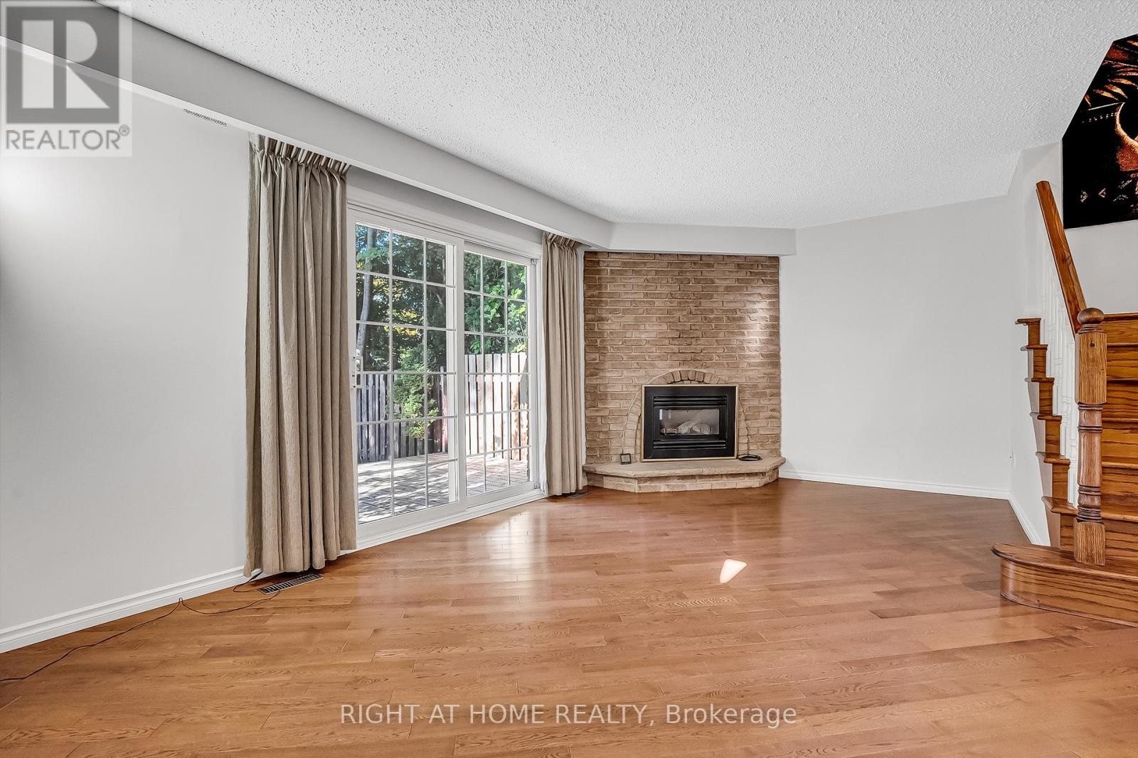 












6842 AVILA ROAD

,
Mississauga (Meadowvale),




Ontario
L5N1R8

