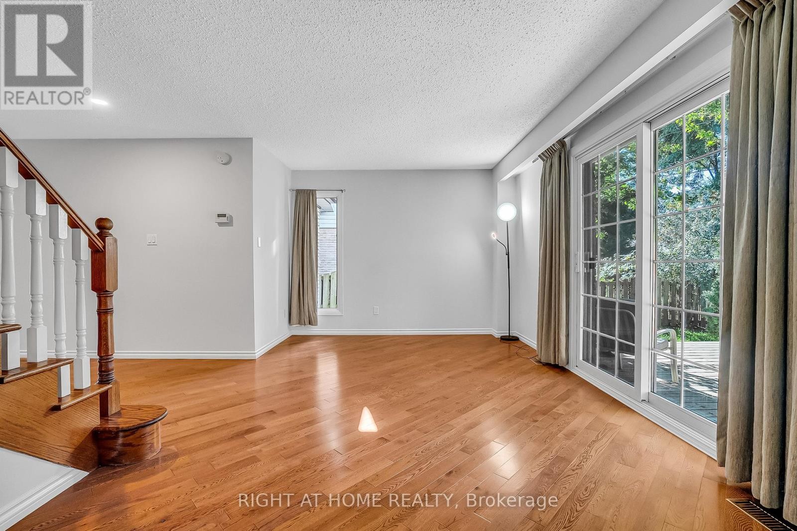 












6842 AVILA ROAD

,
Mississauga (Meadowvale),




Ontario
L5N1R8

