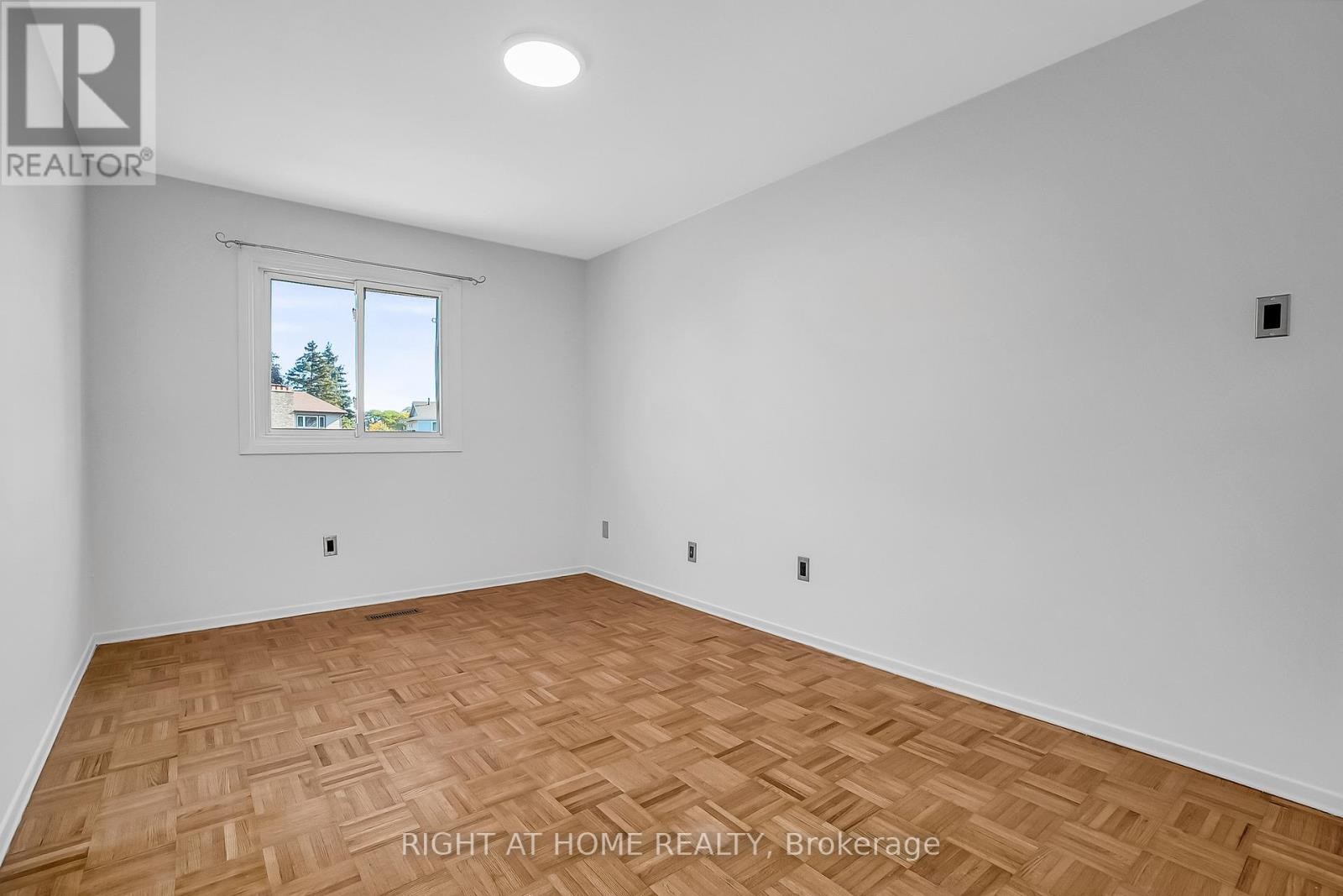 












6842 AVILA ROAD

,
Mississauga (Meadowvale),




Ontario
L5N1R8


