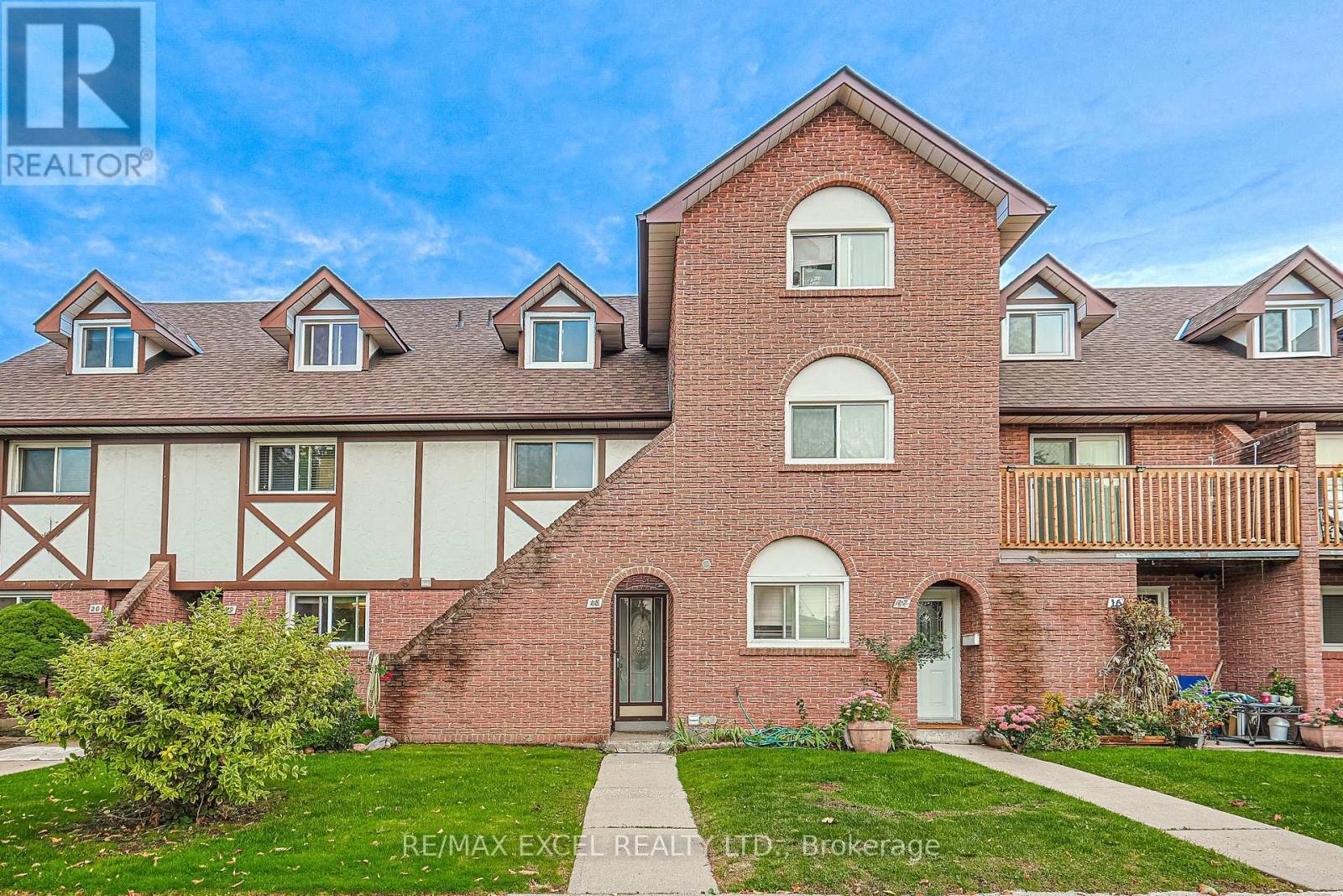 












18 - 81 IRWIN ROAD

,
Toronto (Elms-Old Rexdale),




Ontario
M9W5W1

