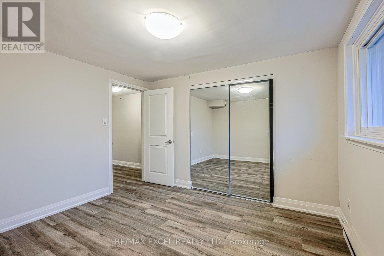 












18 - 81 IRWIN ROAD

,
Toronto (Elms-Old Rexdale),




Ontario
M9W5W1

