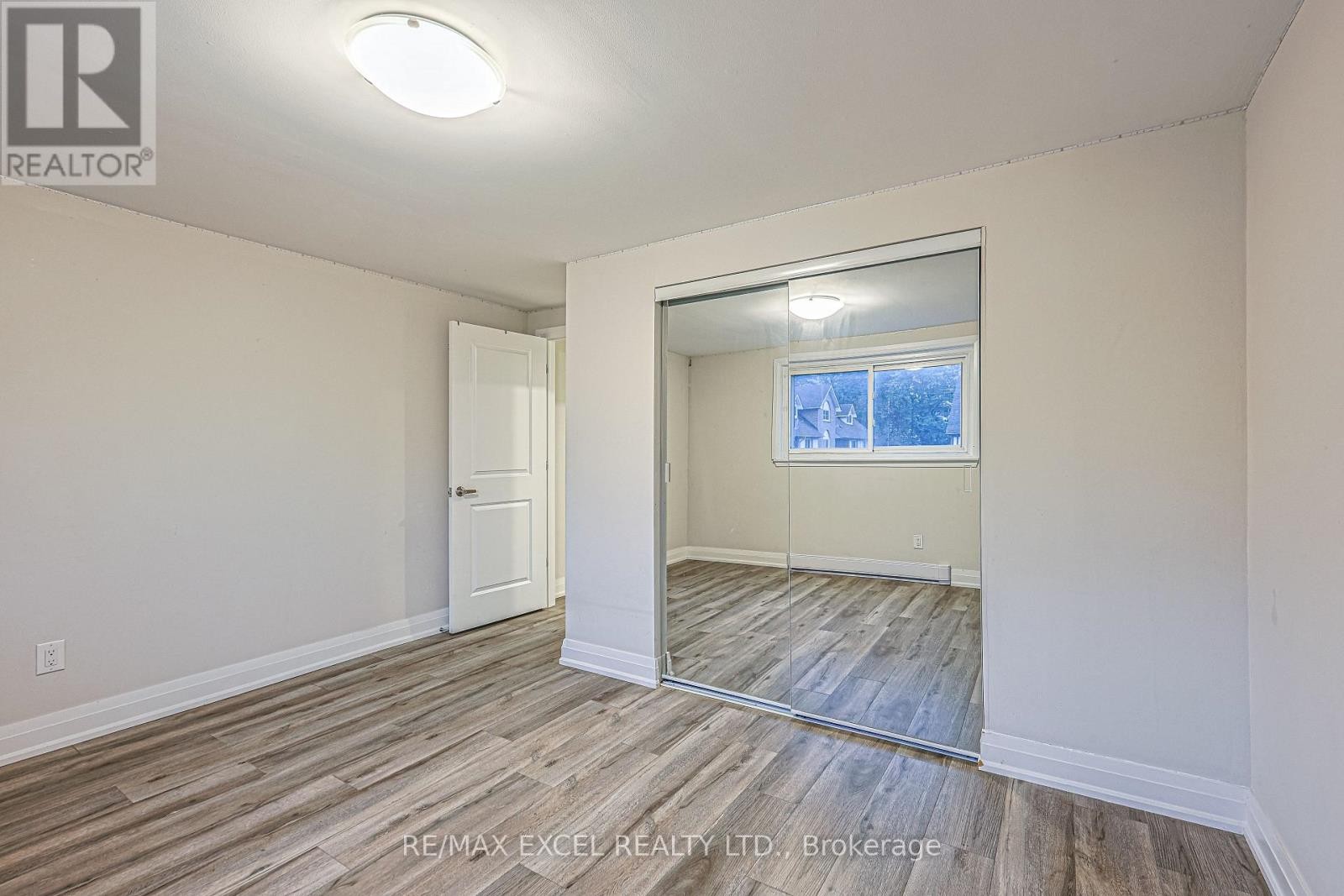 












18 - 81 IRWIN ROAD

,
Toronto (Elms-Old Rexdale),




Ontario
M9W5W1

