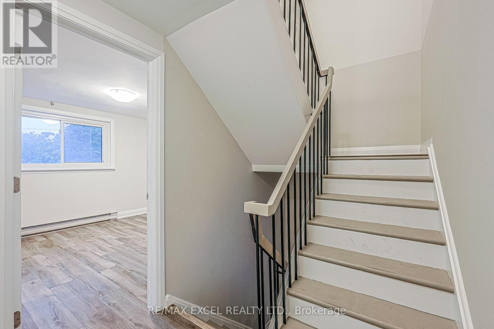 












18 - 81 IRWIN ROAD

,
Toronto (Elms-Old Rexdale),




Ontario
M9W5W1

