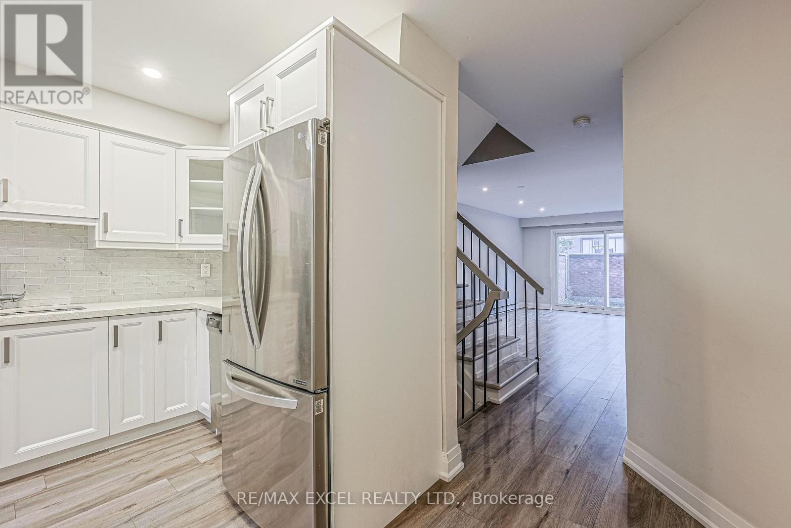 












18 - 81 IRWIN ROAD

,
Toronto (Elms-Old Rexdale),




Ontario
M9W5W1

