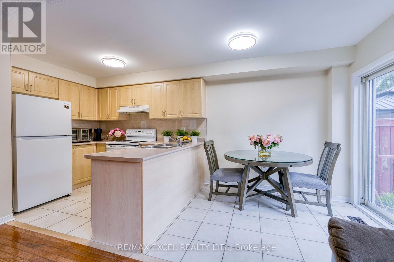 












5909 CHURCHILL MEADOWS BOULEVARD

,
Mississauga (Churchill Meadows),




Ontario
L5M6Y2

