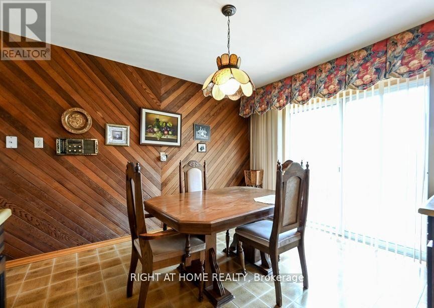 












6800 SECOND LINE W

,
Mississauga (Meadowvale Village),




Ontario
L5W1M9

