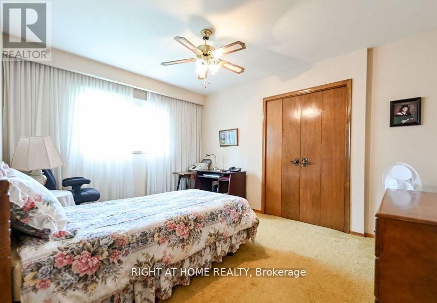 












6800 SECOND LINE W

,
Mississauga (Meadowvale Village),




Ontario
L5W1M9

