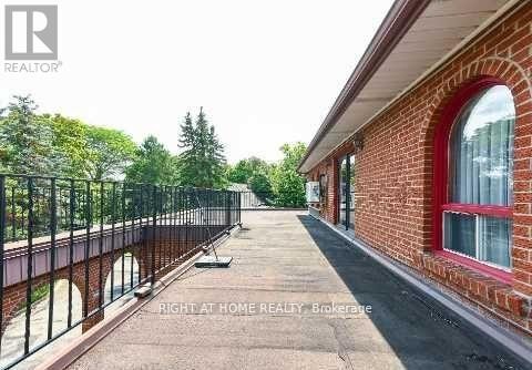 












6800 SECOND LINE W

,
Mississauga (Meadowvale Village),




Ontario
L5W1M9

