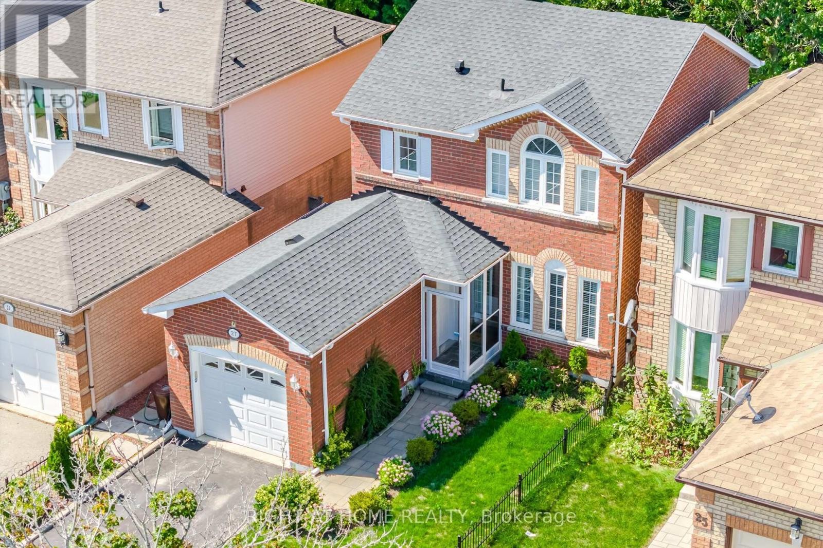 












27 LASBY LANE

,
Halton Hills (AC Acton),




Ontario
L7J2W9

