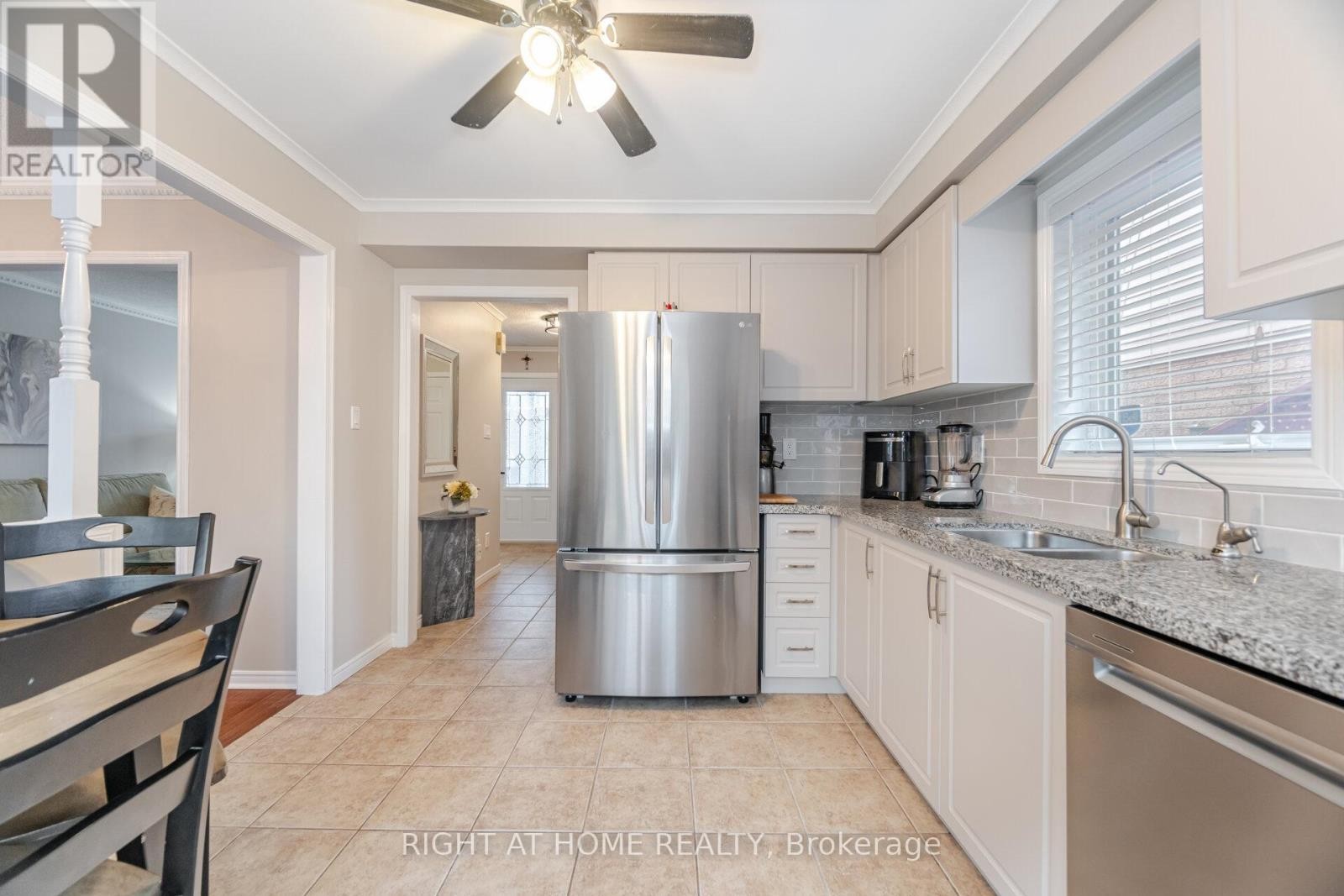 












27 LASBY LANE

,
Halton Hills (AC Acton),




Ontario
L7J2W9

