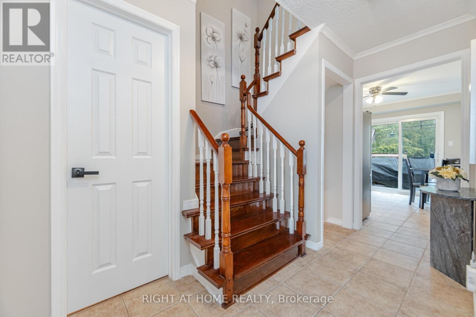 












27 LASBY LANE

,
Halton Hills (AC Acton),




Ontario
L7J2W9

