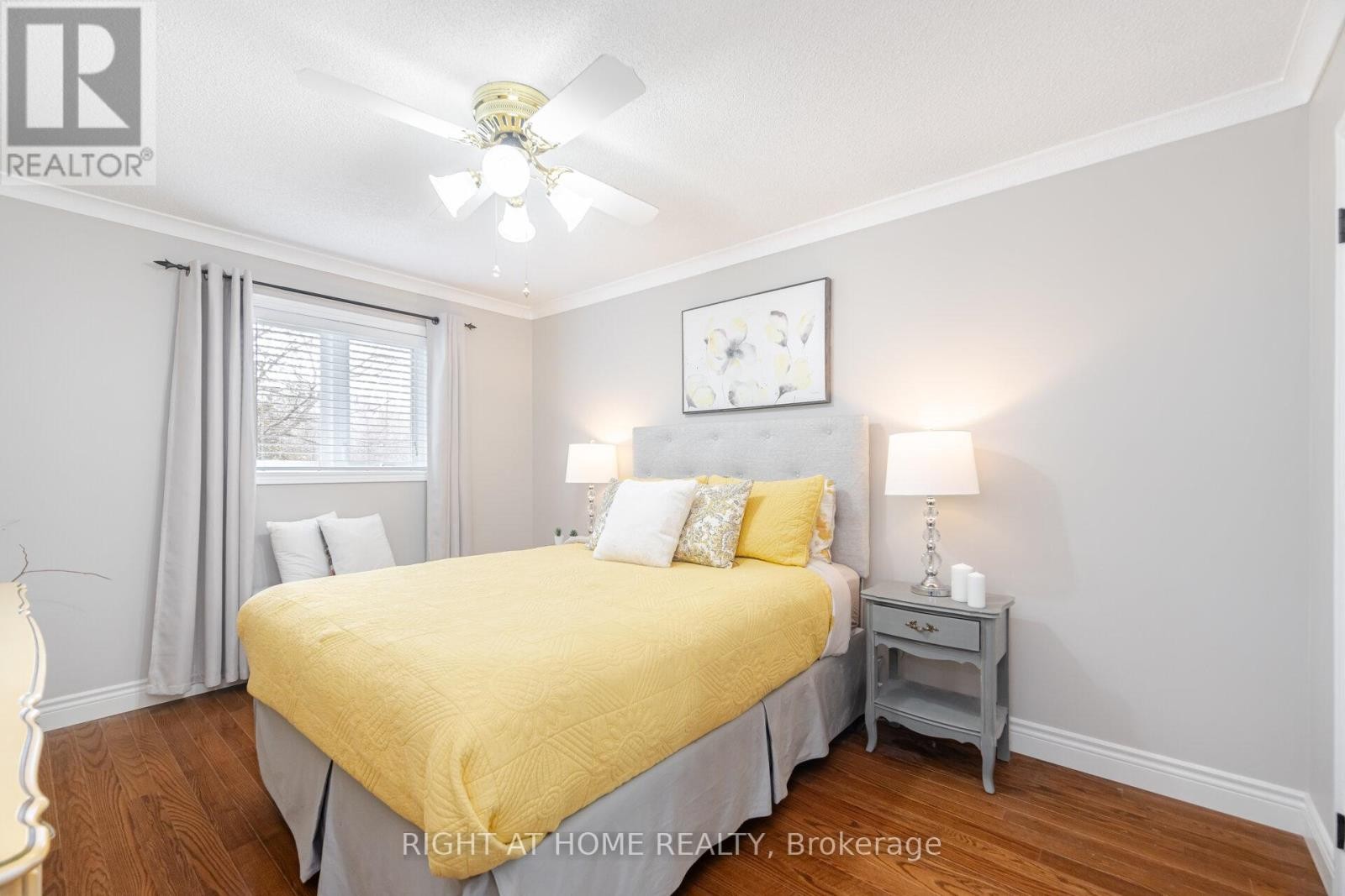 












27 LASBY LANE

,
Halton Hills (AC Acton),




Ontario
L7J2W9

