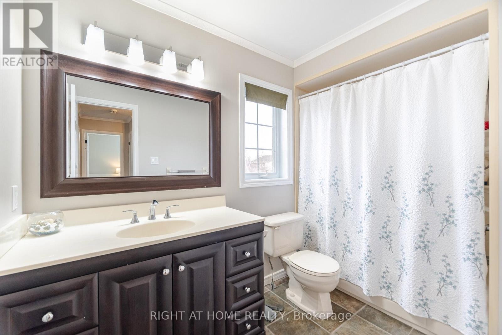 












27 LASBY LANE

,
Halton Hills (AC Acton),




Ontario
L7J2W9

