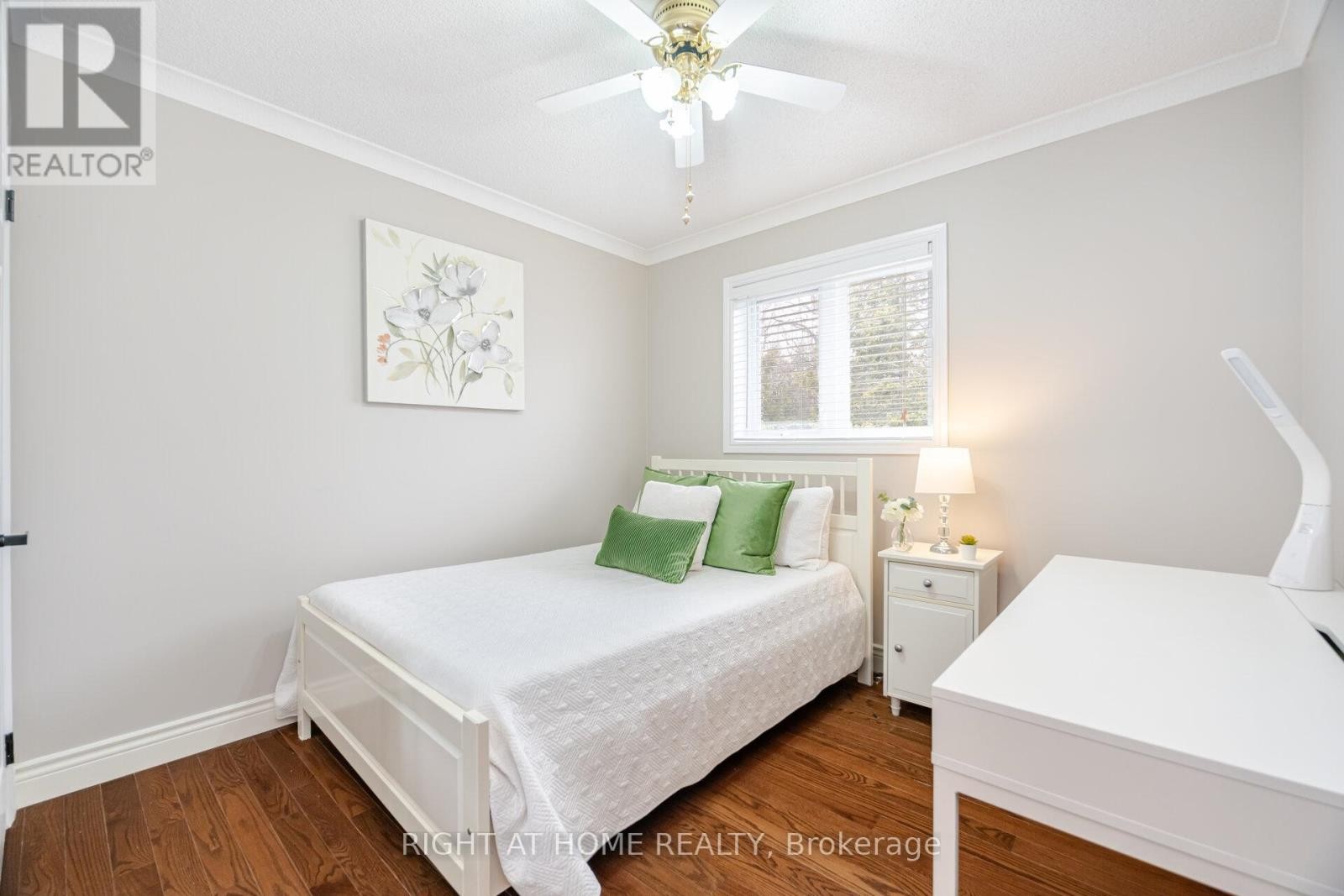 












27 LASBY LANE

,
Halton Hills (AC Acton),




Ontario
L7J2W9

